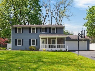 37 Southcross Trail, Fairport, NY 14450
