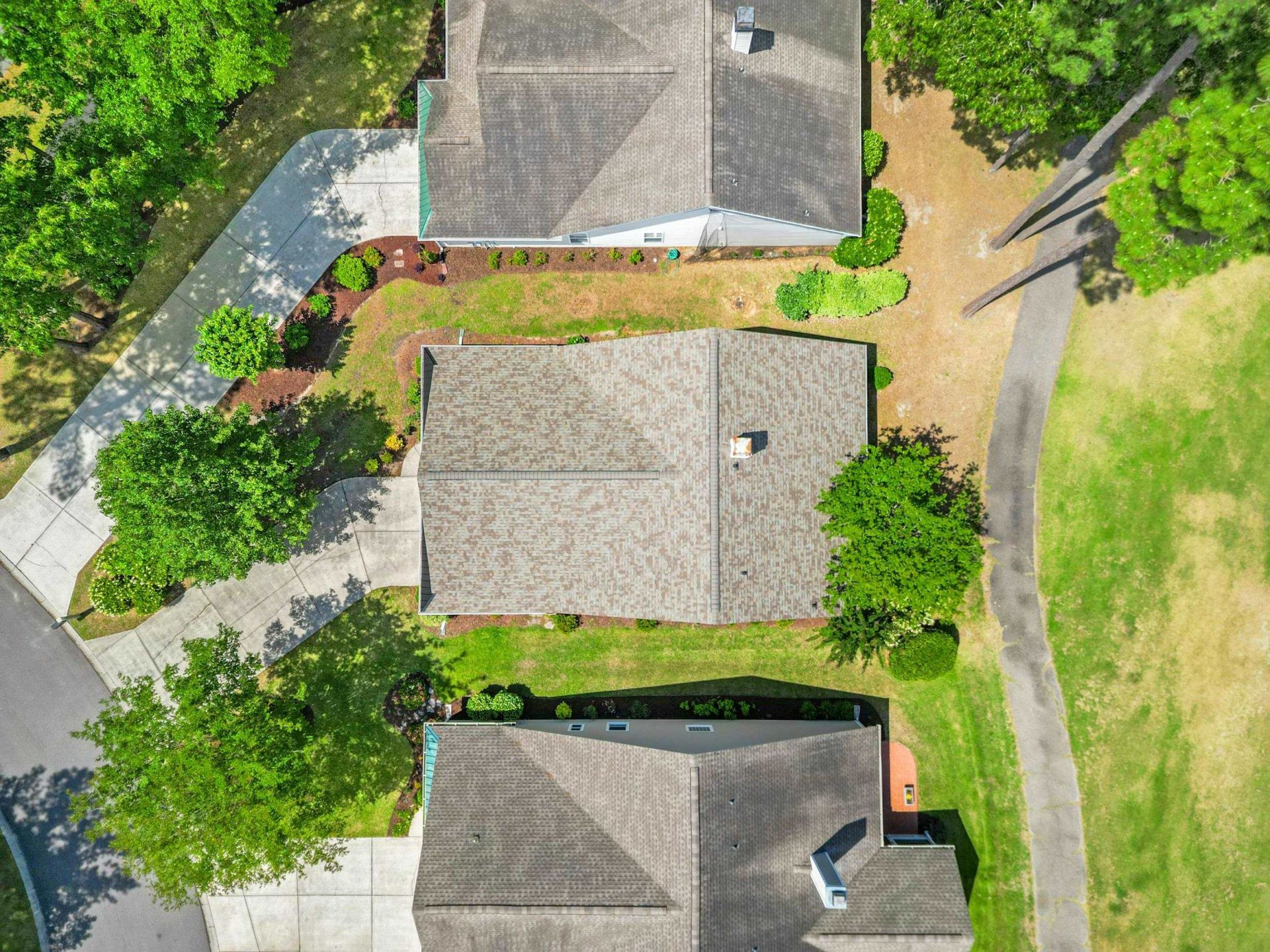 4712 Peony Circle Photo 2