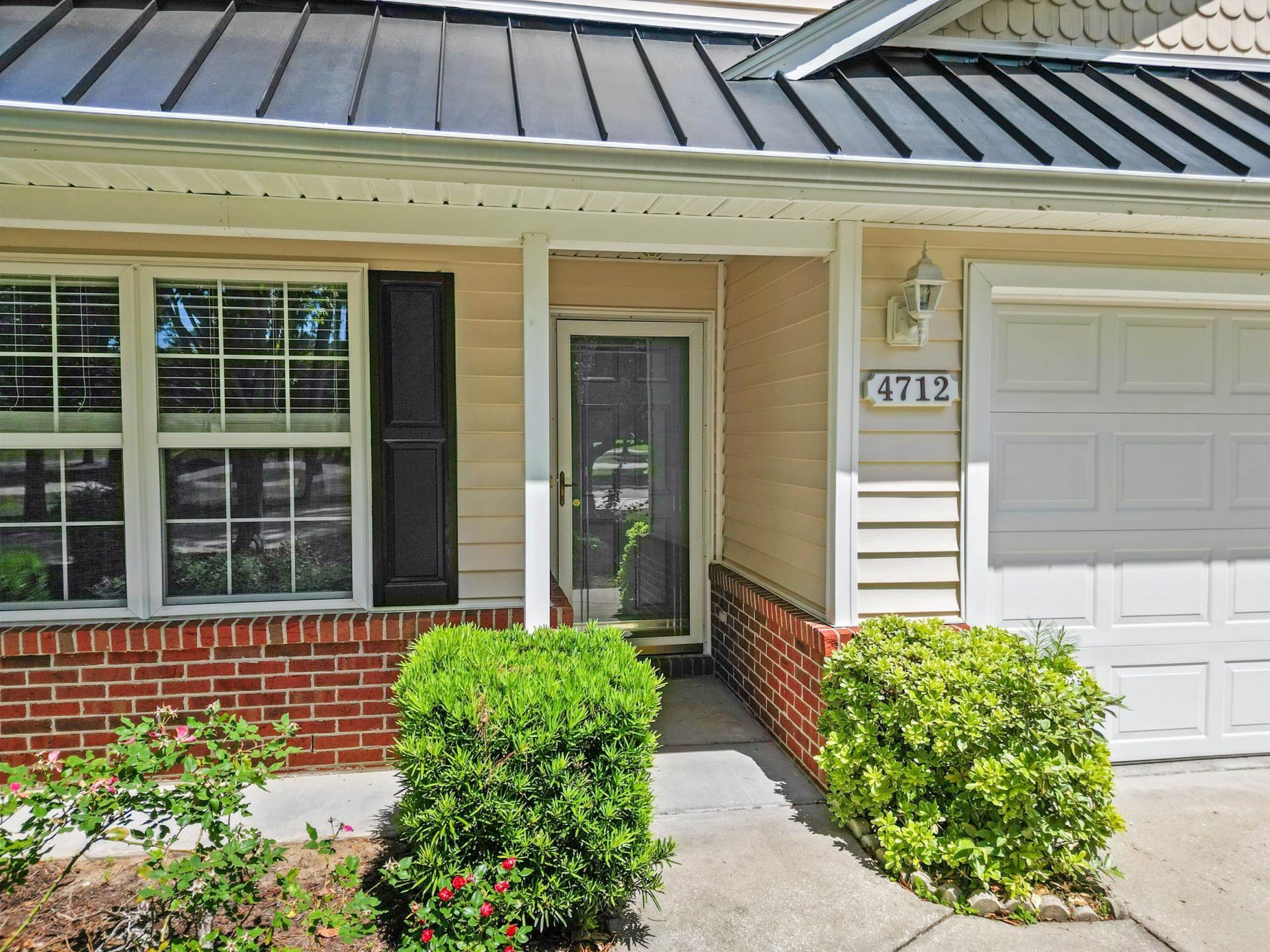 4712 Peony Circle Photo 24
