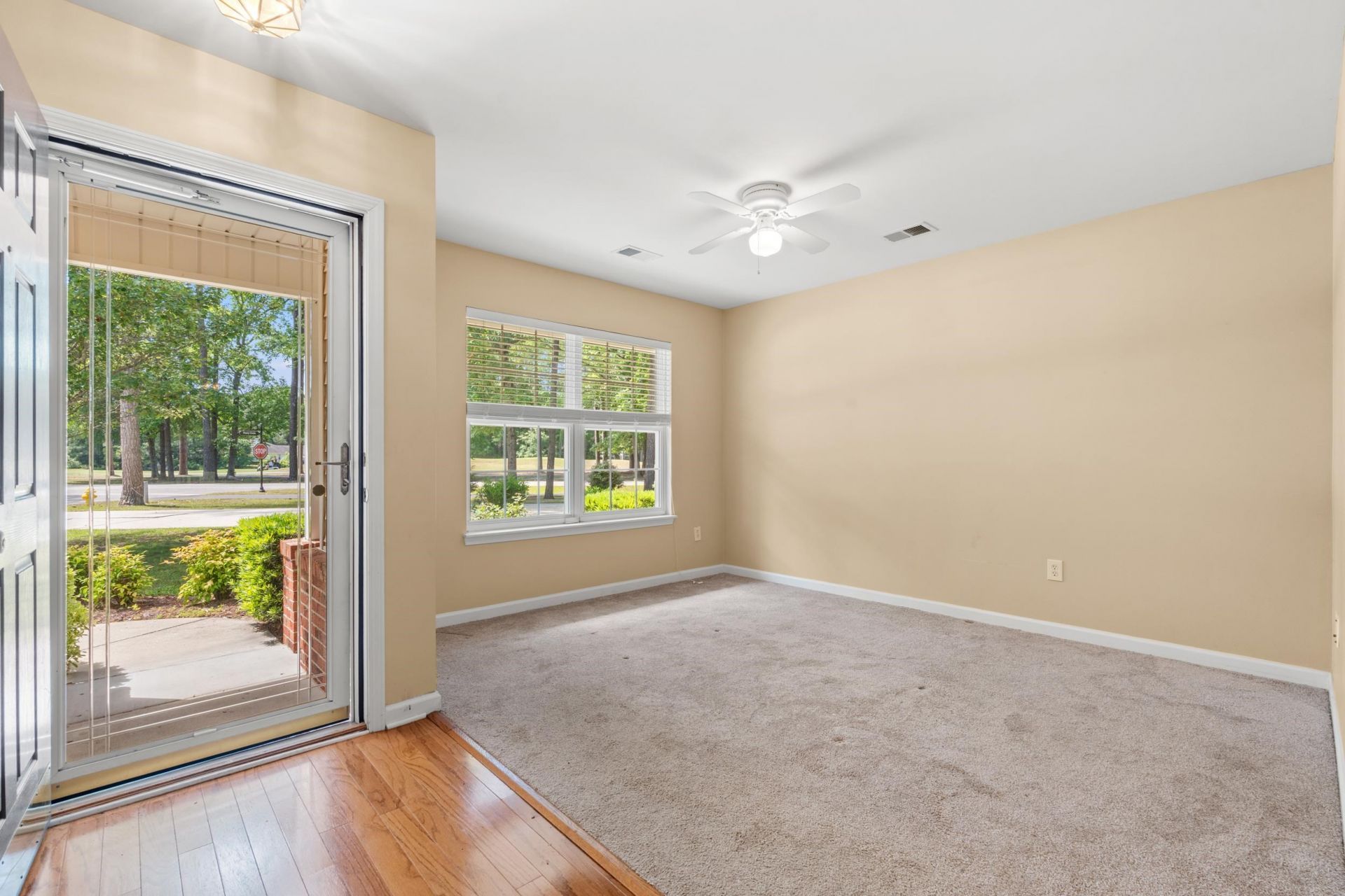 4712 Peony Circle Photo 7