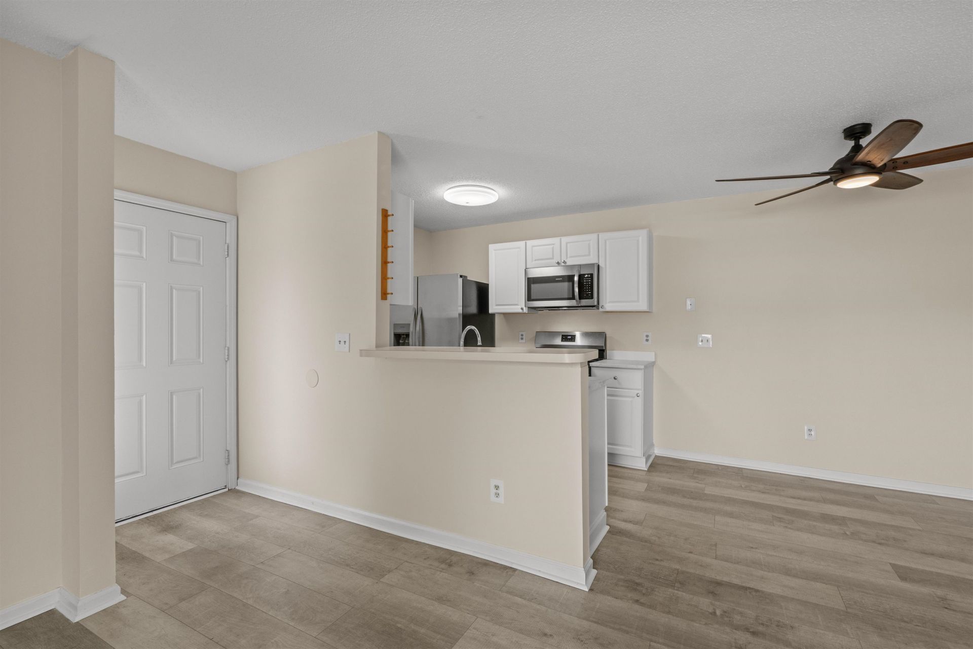 1356 Glenns Bay Rd. Photo 10