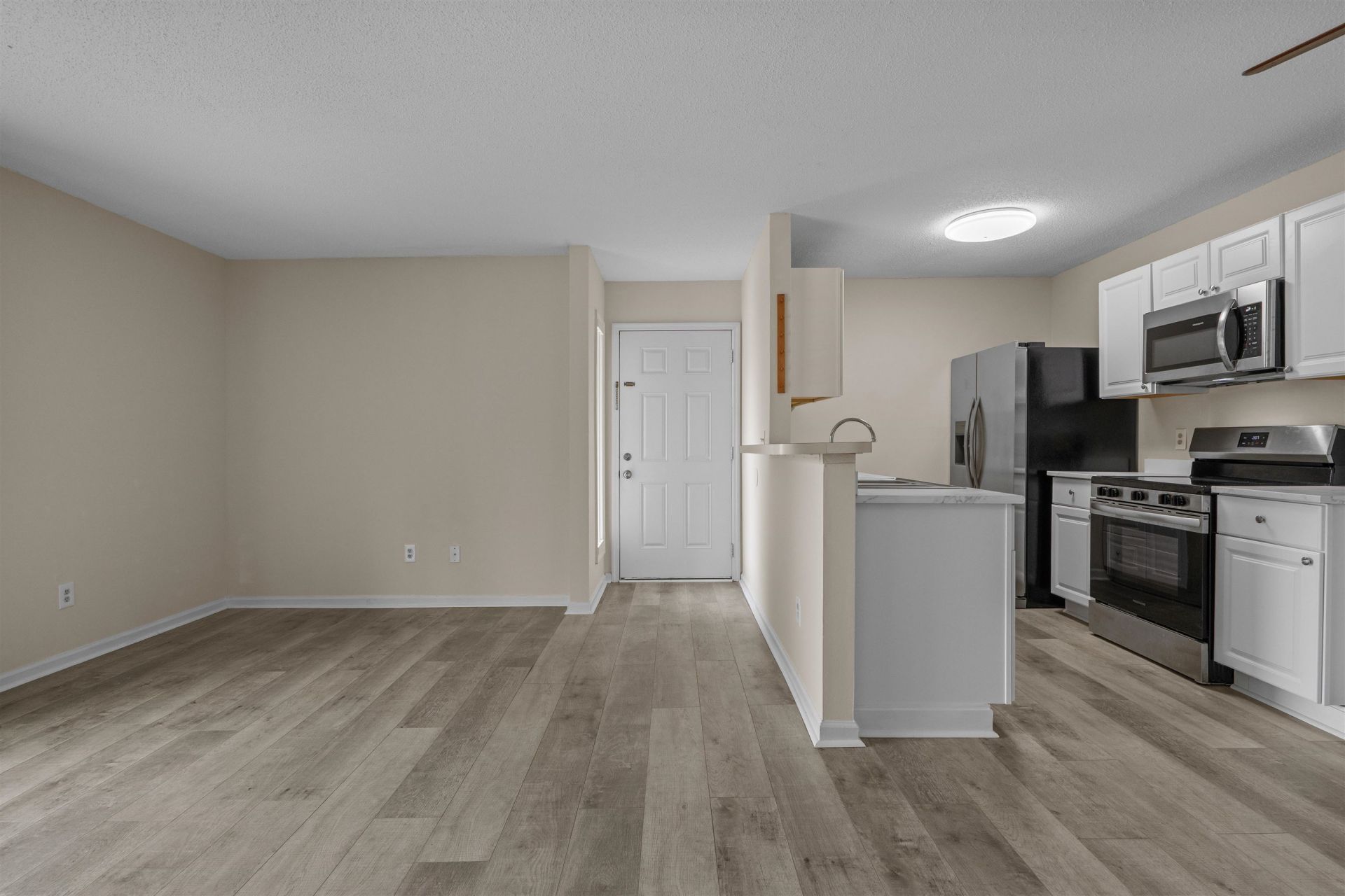 1356 Glenns Bay Rd. Photo 4