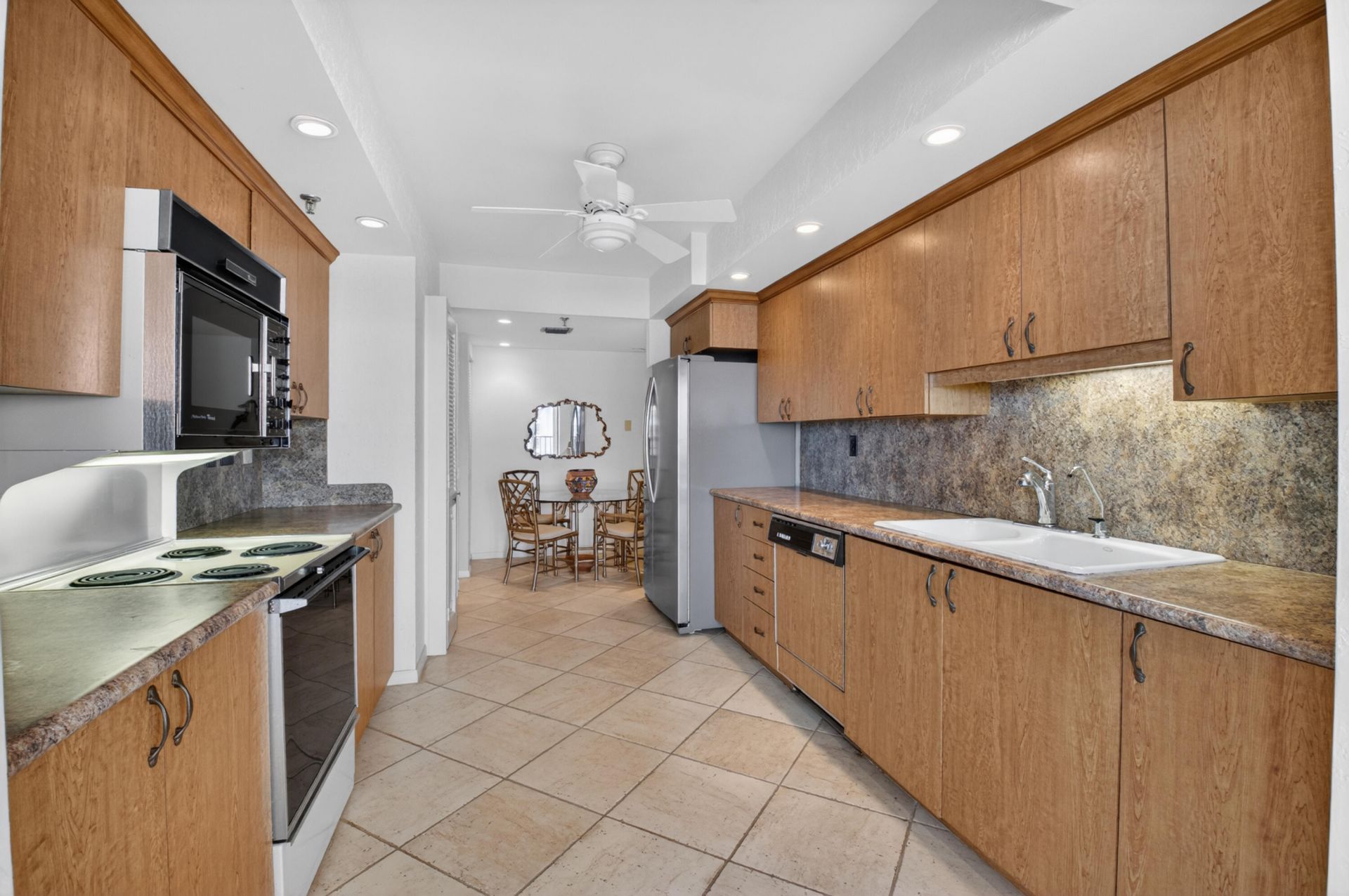 2917 S Ocean Boulevard, Unit 902, Highland Beach, FL 33487 Photo