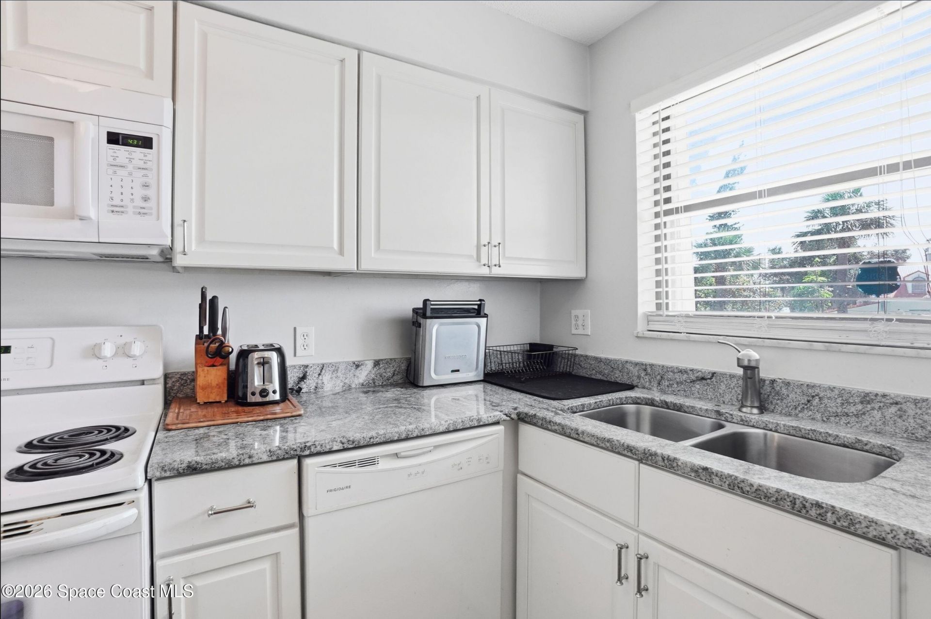1300 Seaway Drive , Unit D6, Fort Pierce, FL 34949 Photo