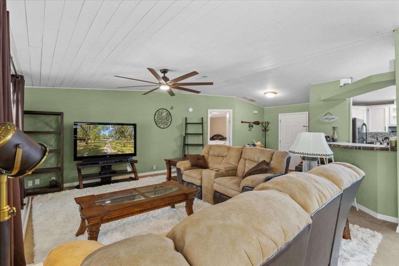 9859 NW 38th Terrace , Branford, FL 32008 Photo