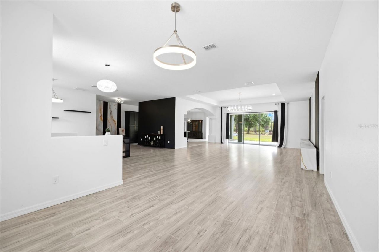 18043 Palmdale Road , Weeki Wachee, FL 34614 Photo