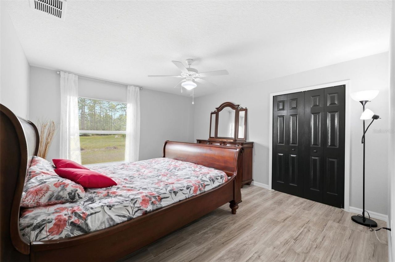 18043 Palmdale Road , Weeki Wachee, FL 34614 Photo