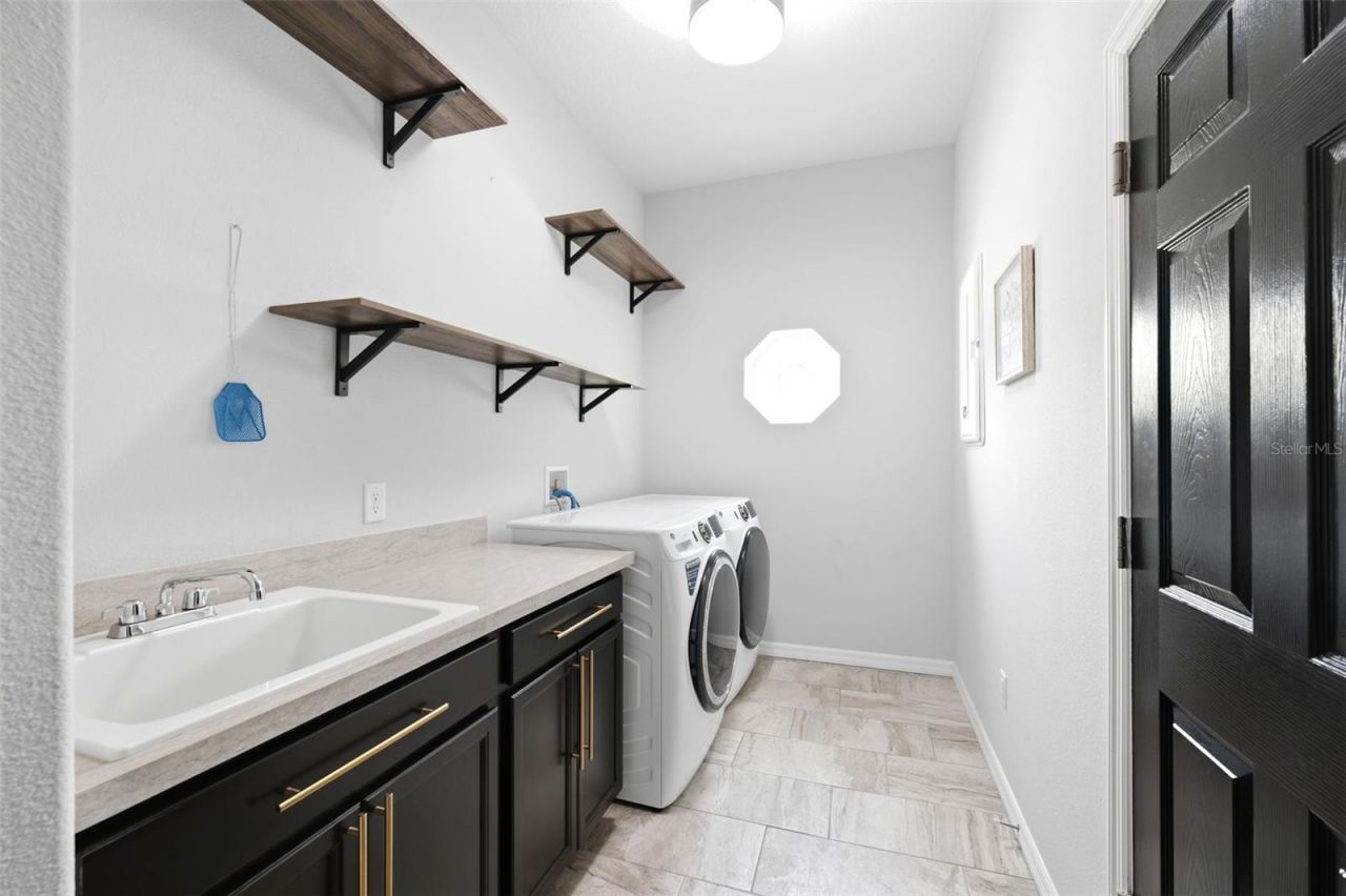 18043 Palmdale Road , Weeki Wachee, FL 34614 Photo