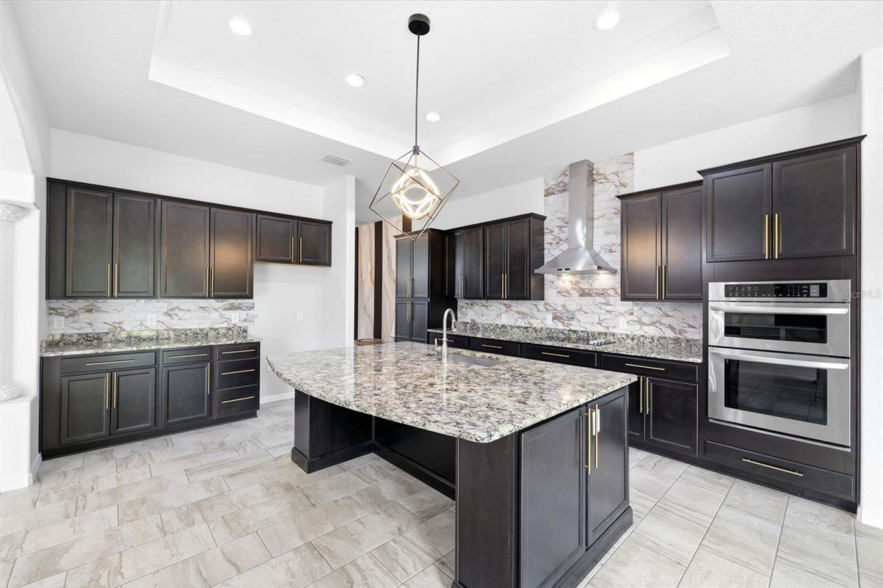 18043 Palmdale Road , Weeki Wachee, FL 34614 Photo