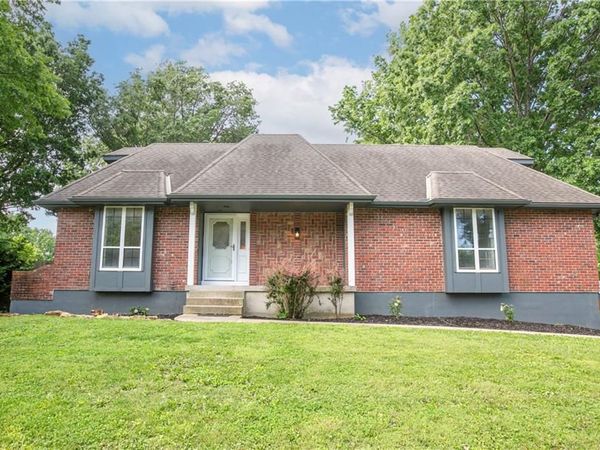 115 N PARK Drive, Raymore, MO 64083