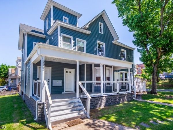 222 William St, East Orange, NJ 07017