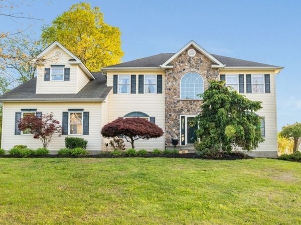 23 Oak Ridge Rd, Washington, NJ 07882