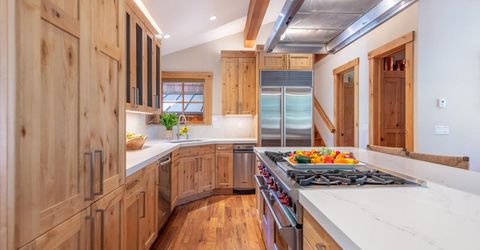 12236 Pete Alvertson Drive, Truckee, CA 96161 Photo