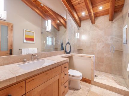 12236 Pete Alvertson Drive, Truckee, CA 96161 Photo