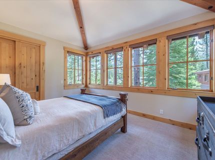12236 Pete Alvertson Drive, Truckee, CA 96161 Photo