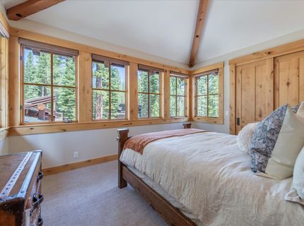 12236 Pete Alvertson Drive, Truckee, CA 96161 Photo