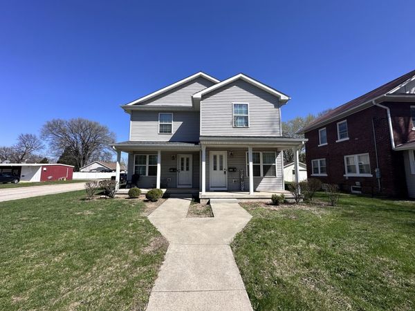 1012 W 4th Street , Sterling, IL 61081