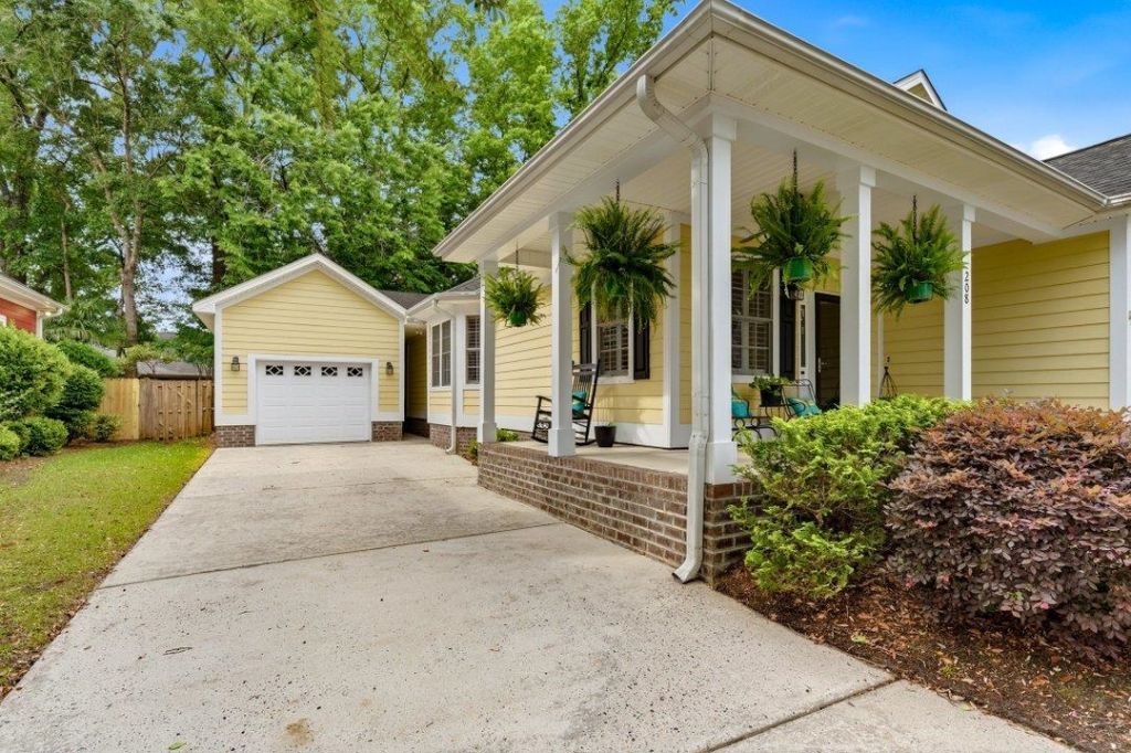 208 Greenwich Dr.  Photo 27