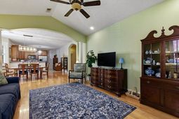 208 Greenwich Dr.  photo 4