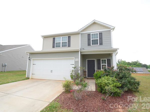 9709 Weikert Road , Charlotte, NC 28215