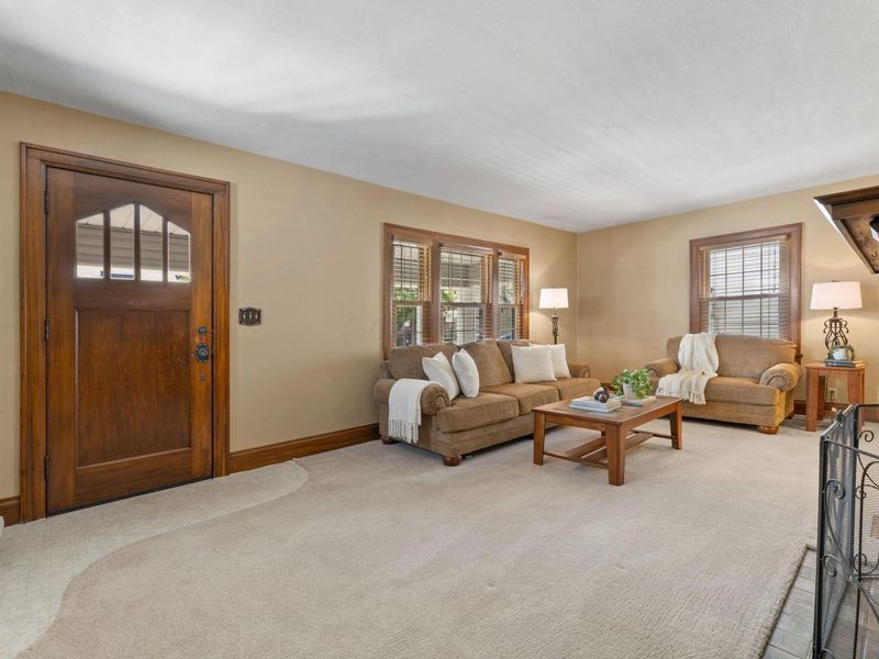 206 Jefferson Road , Newark, OH 43055 Photo 3