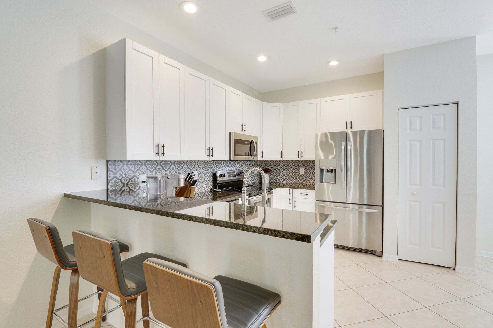 123 E Thatch Palm Circle, Jupiter, FL 33458 Photo