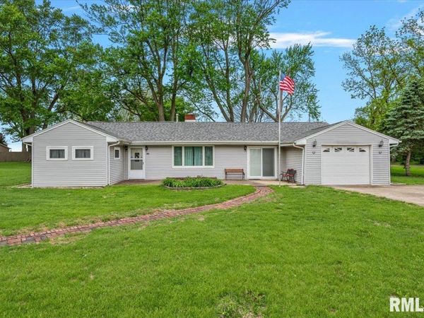 407 LEWIS Drive, Dawson, IL 62520