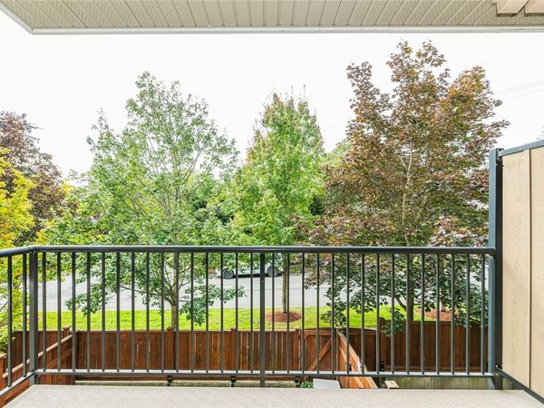21 Conard St , Unit 214, View Royal, BC V8Z 0C4