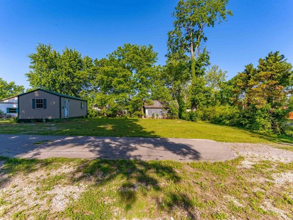 311 N Cross Street, Francisco, IN 47649