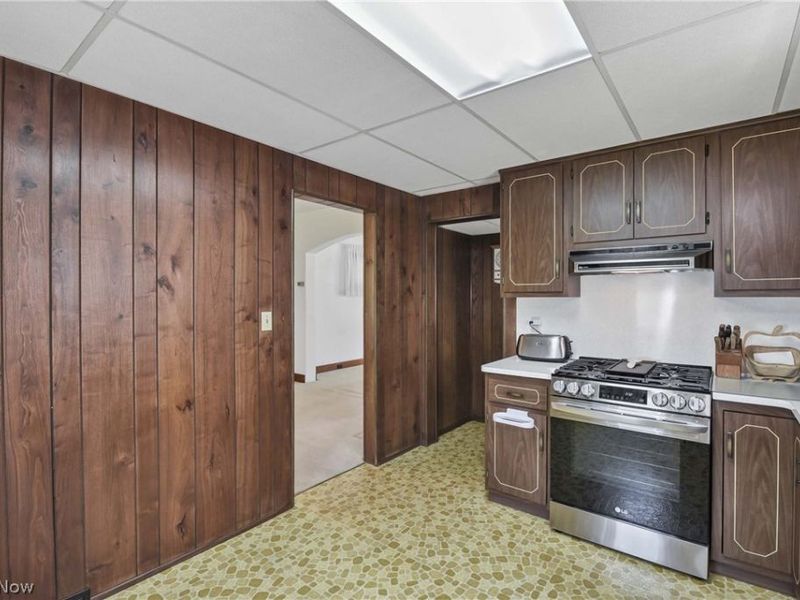 3400 W 91st Street, Cleveland, OH 44102 Photo 4
