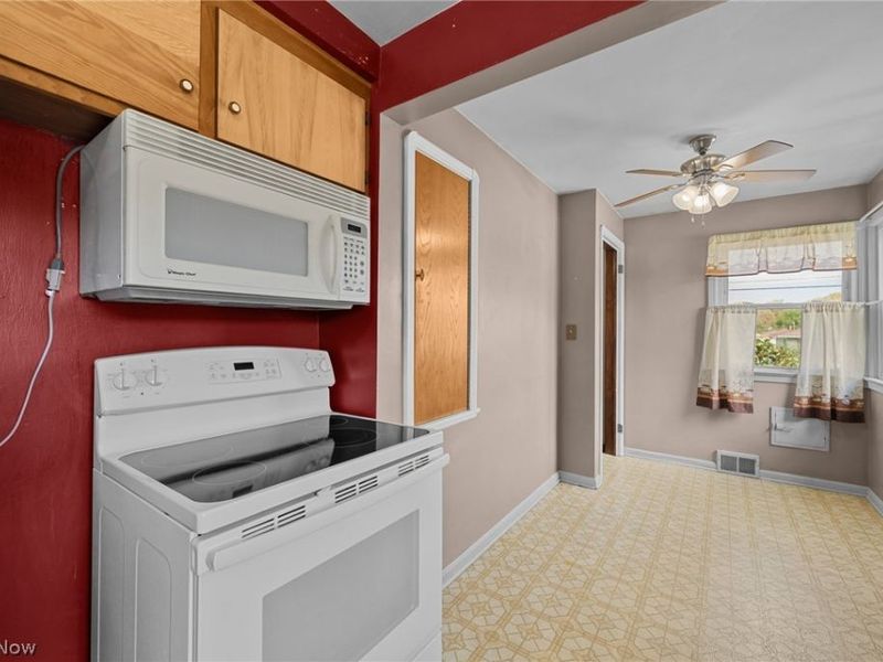 2906 Priscilla Avenue, Parma, OH 44134 Photo 8