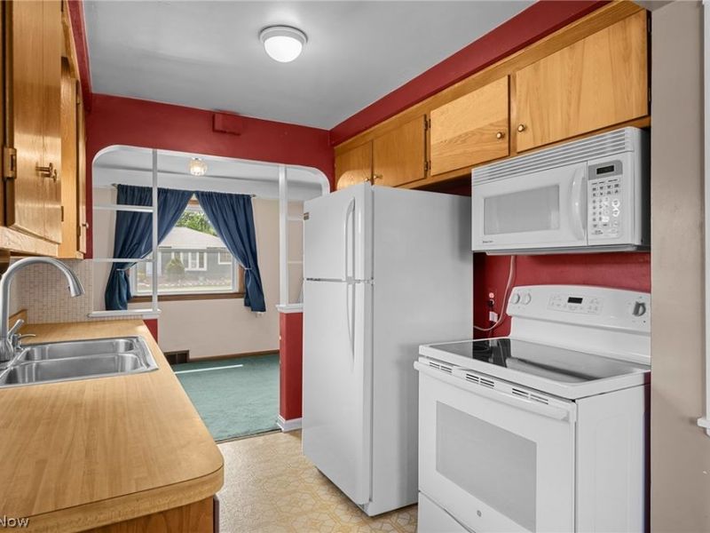 2906 Priscilla Avenue, Parma, OH 44134 Photo 9