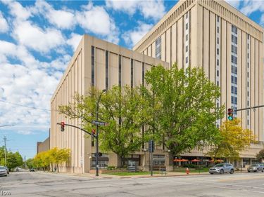 14650 Detroit Avenue , Unit 704, Lakewood, OH 44107