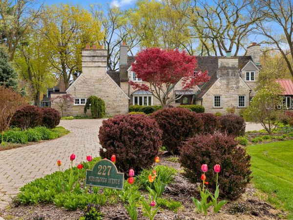 227 Miraflores Avenue, Waukegan, IL 60087