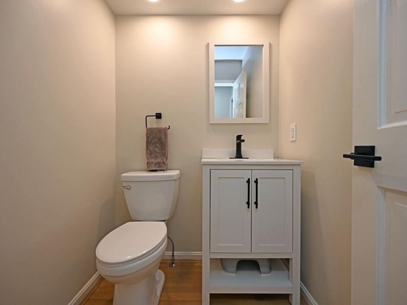 8365 Squirrelridge Drive, Sycamore Township, OH 45243 Photo 6