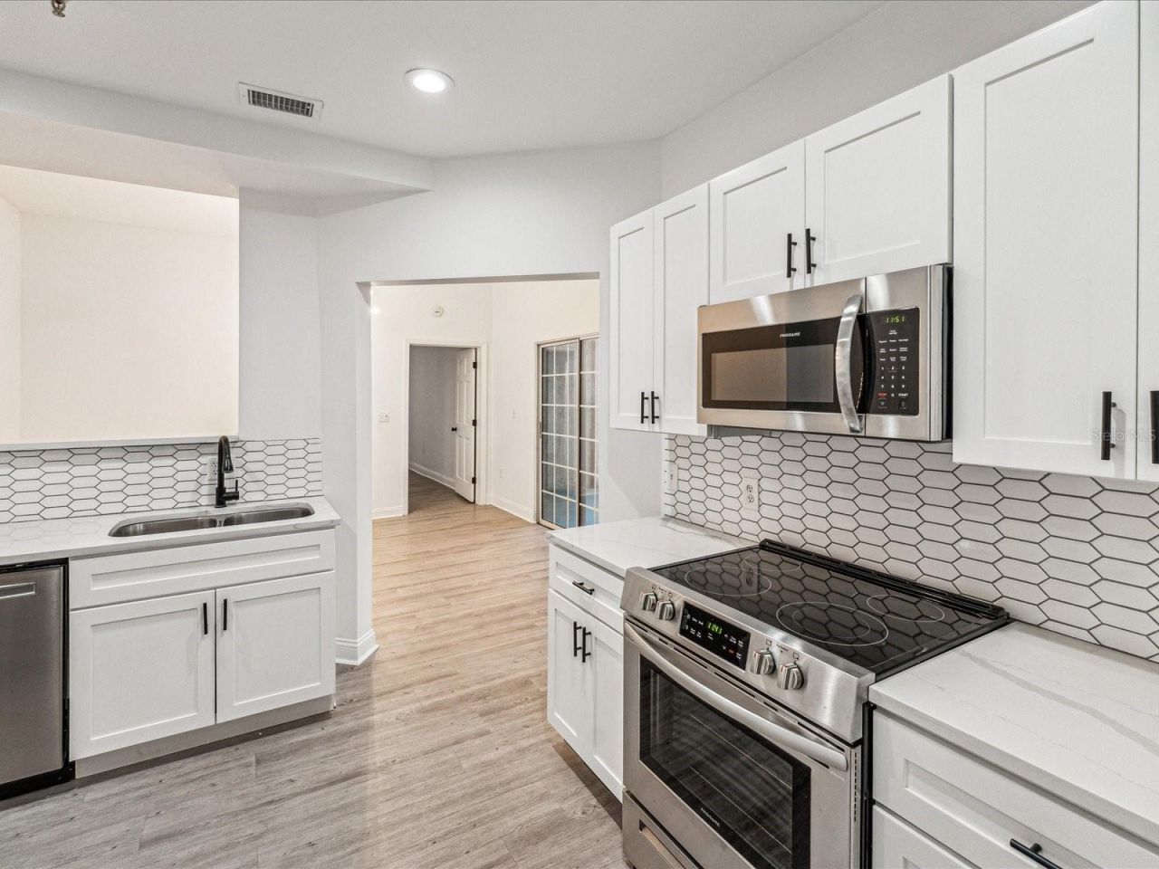 215 Central Avenue , Unit 3F, Saint Petersburg, FL 33701 Photo