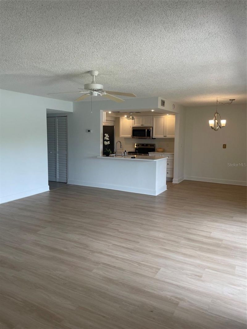 706 115th, Unit 2401, Saint Petersburg, FL 33716 Photo