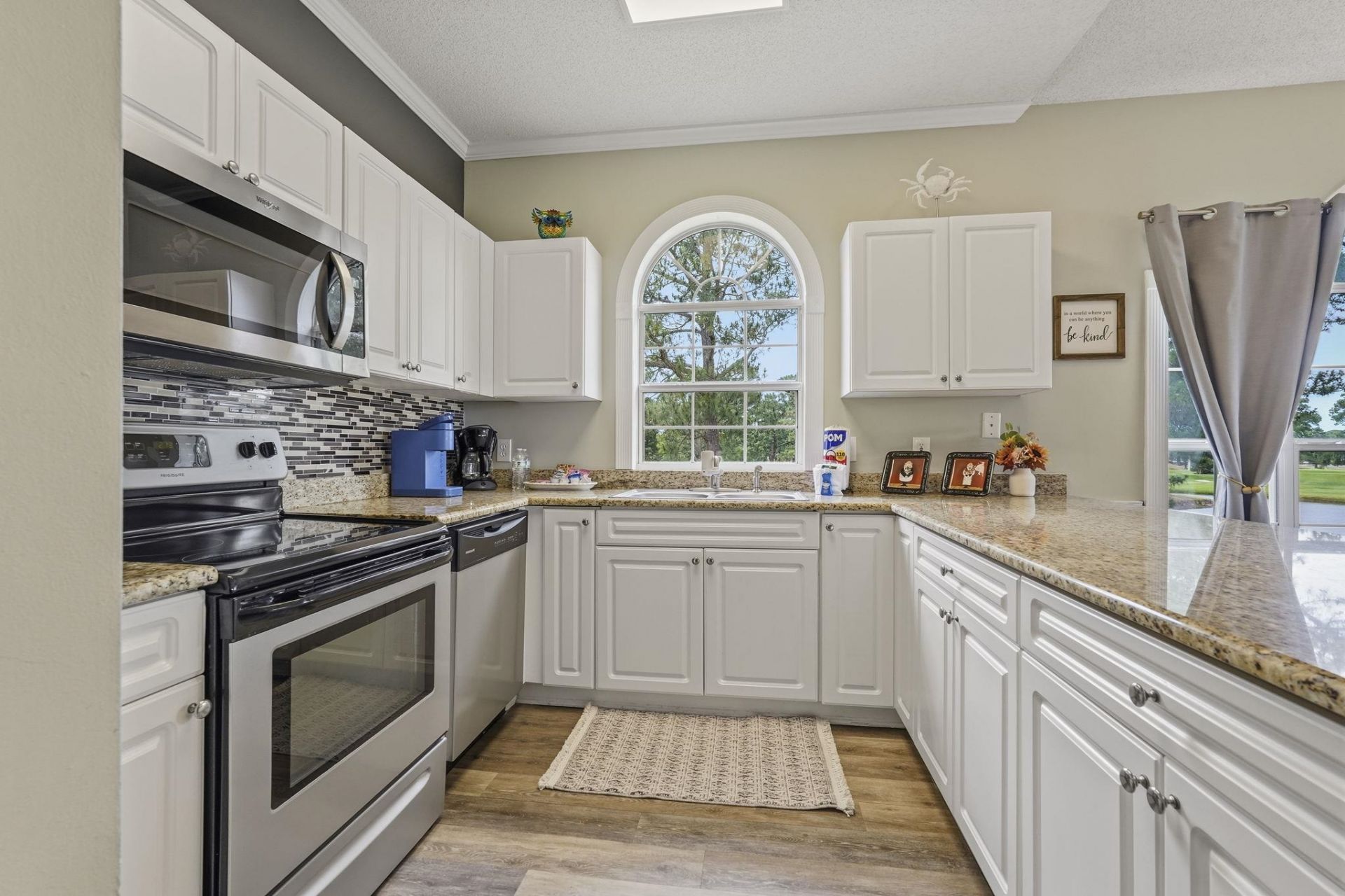 4673 Wild Iris Dr. Photo 4