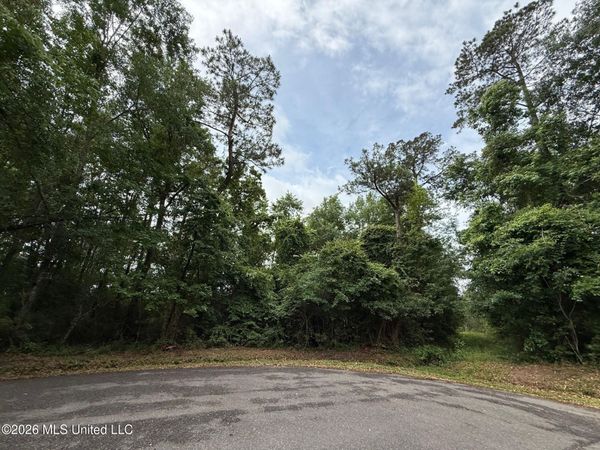 6822 Apona Street, Diamondhead, MS 39525
