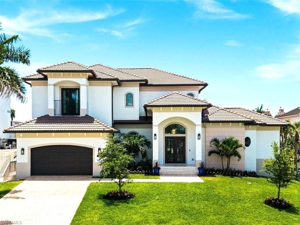 388 Pine AVE , NAPLES, FL 34108