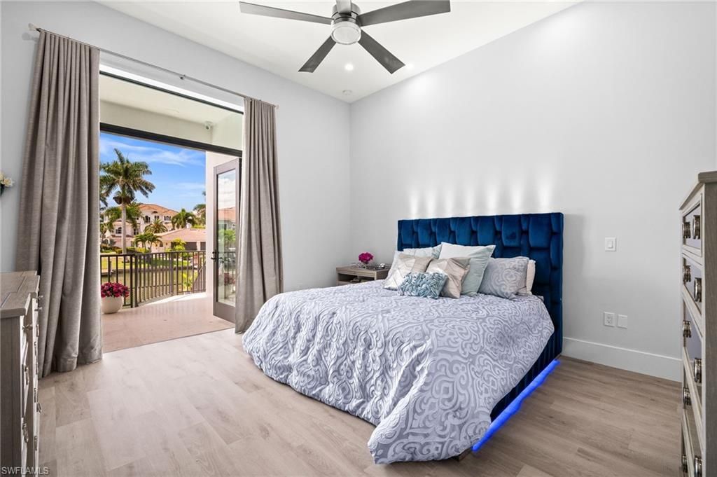 388 Pine Ave, Naples, FL 34108 Photo