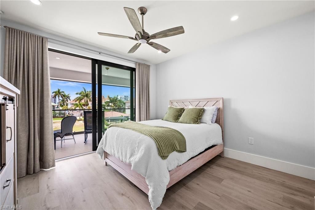 388 Pine Ave, Naples, FL 34108 Photo