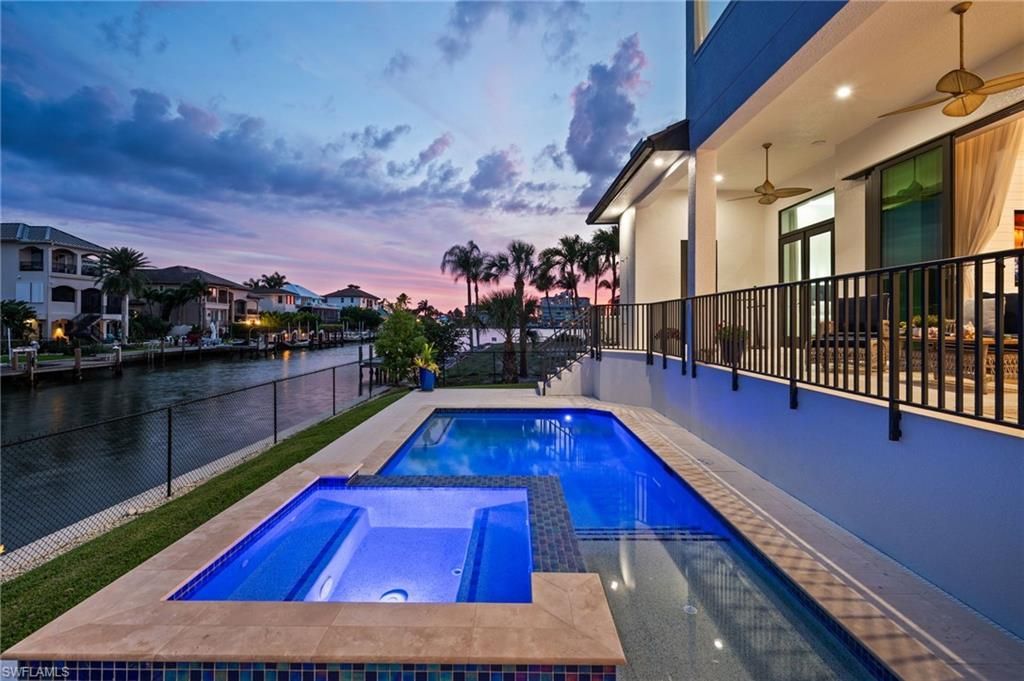 388 Pine Ave, Naples, FL 34108 Photo