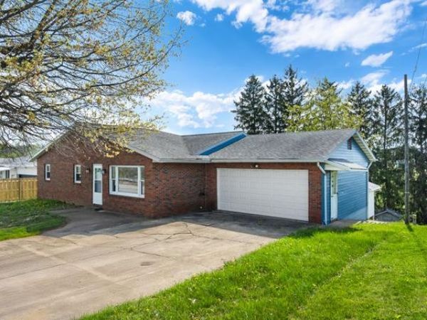 639 Glen Dale Heights Rd, Glen Dale, WV 20003