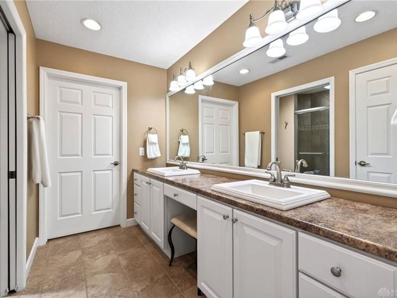 1544 Turnberry Village Drive, Centerville, OH 45458 Photo 20