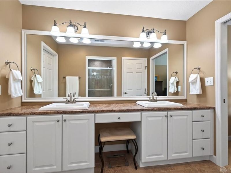1544 Turnberry Village Drive, Centerville, OH 45458 Photo 21