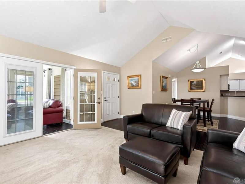 1544 Turnberry Village Drive, Centerville, OH 45458 Photo 7
