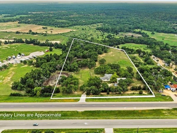 1389 Highway 290 E, Elgin, TX 78621