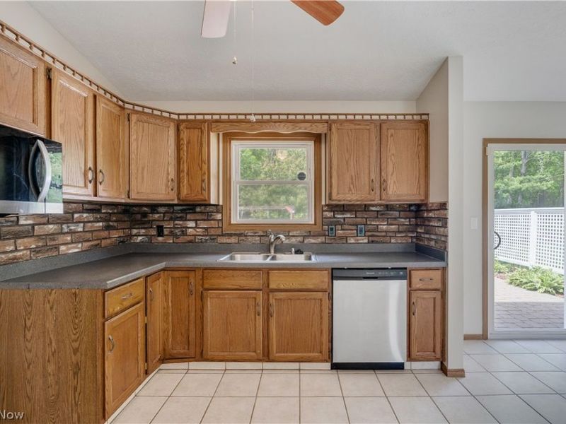 624 Angiline Drive , Boardman, OH 44512 Photo 22