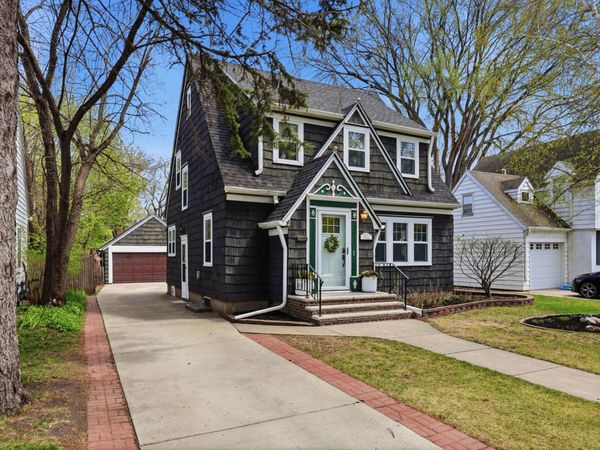 1522 7th Street S, Fargo, ND 58103